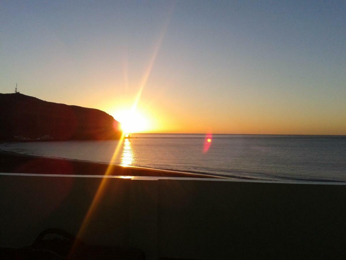 Atico En Primera Linea De Playa 格兰塔拉雅 外观 照片