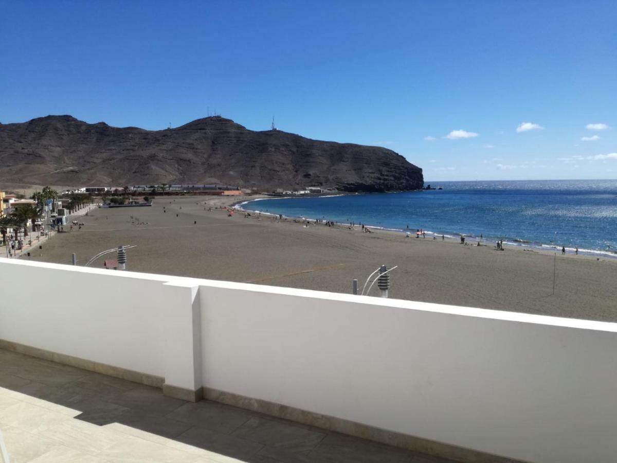 Atico En Primera Linea De Playa 格兰塔拉雅 外观 照片